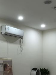 -苗方清颜专业祛痘·皮肤管理