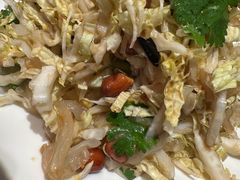 炝拌圆白菜-聚点串吧·北京烧烤(赵登禹路店)