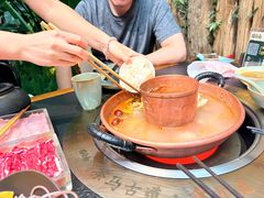 -菌自由丨野生菌火锅特色庭院餐厅(丽江古城店)