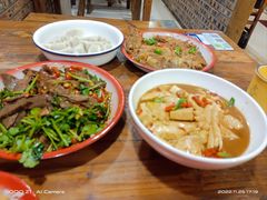 -老三样·美食研究中心(世贸路店)