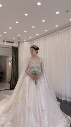 -拉瑞娜LaReine婚纱礼服高级定制