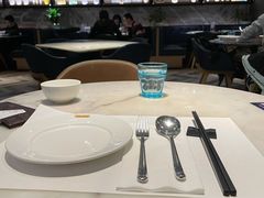 -港丽餐厅