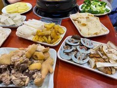 -菌之家·专业纯野生菌火锅·特色炒菌