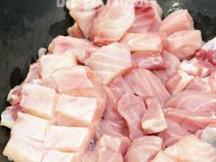 -老刘生态大鱼坊铁锅炖鱼(赛马场店)