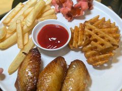 -丽莎沙拉轻食餐厅(国贸店)