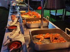 自助取餐区-水桶王国主题餐厅·聚会·生日派对·亲子活动·家庭套餐(亚龙湾希尔顿店)