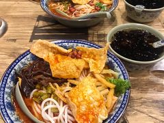 -柳石居柳州螺蛳粉(万达店)