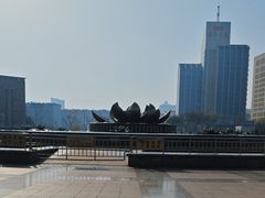 -泉城广场