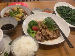 -e公馆鹅肉饭店·潮汕卤鹅(西平店)