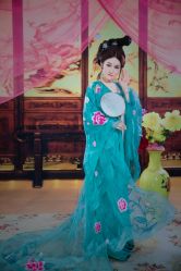 点击看大图 -九月鹰飞汉服摄影工作室