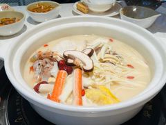 -三人行骨头王火锅(长寿店)