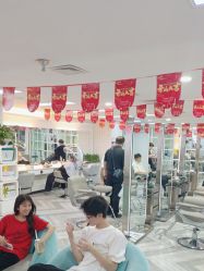 -米娜护肤造型
