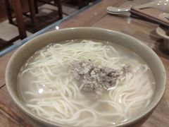 猪肘汤面-亮亮面馆(经六路店)