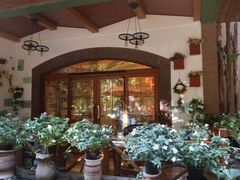 -月亮眼花园餐厅书吧酒吧