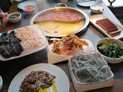 -小天鹅火锅·一线江景洪鼎旗舰店(洪崖洞店)