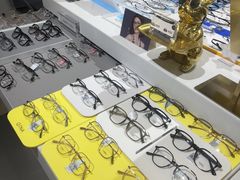 -视野联行眼镜•蔡司•依视路(温江店)