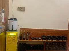 -独食火锅·半米屋台(直营总店)