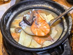 海鲜砂锅粥-官塘鱻鱻鱼生·潮汕生腌·砂锅粥(西马路总店)