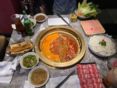 鸳鸯锅-麻路成都火锅(柏威年店)