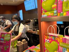 -奈雪的茶(市百一店)