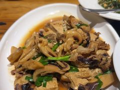 -77号渔船·蒸海鲜青岛菜(积米崖店)