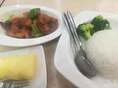 -佰搭果·广式茶餐厅(西华路店)