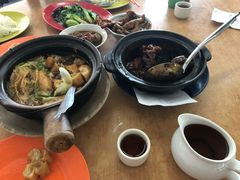 -直落玻璃（瓦煲）肉骨茶