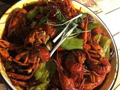 -虾弄弄海派小龙虾·牛羊蝎子火锅