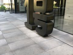 -虹桥天地-停车场