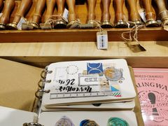 -猫的天空之城概念书店(杭州南宋御街店)