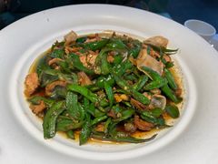 -阿瓦山寨·湘菜现炒·剁椒鱼头王(咸阳总店)