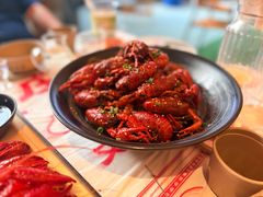-肥肥虾庄·金牌油焖大虾(汉口城市广场店)