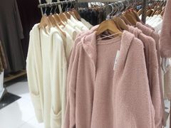 -优衣库(重庆星光时代广场店)