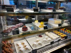 -莓园冰淇淋店