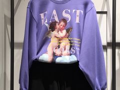 -URBAN REVIVO(高德置地广场·春广场店)