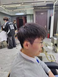 -藤野造型烫发染发