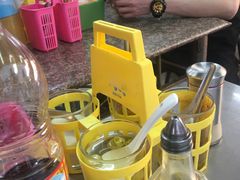 -榮泰米粉湯(Left Shop)