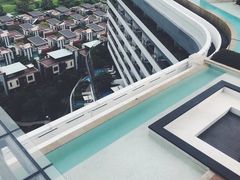 -瑰丽酒店·海吧·天际下午茶·现场DJ·天台酒吧