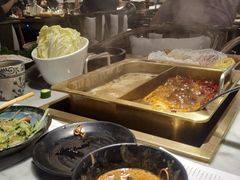 -尚尚仙·酸汤猪手·猪肚鸡火锅(华联万柳购物中心店)