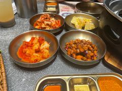 -草家酱蟹炭火烤肉店(珲春南路二店)