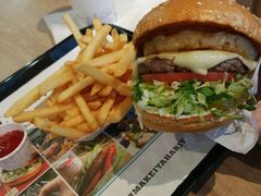 -The Habit Burger Grill 哈比特汉堡(复兴soho店)