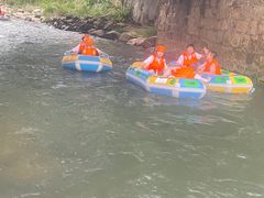 -浮盖山峡谷漂流