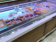面包甜点陈列柜-巴黎贝甜(常德路店)