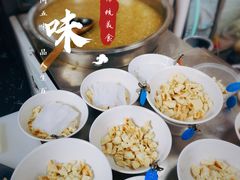 -何老二卤汁凉粉
