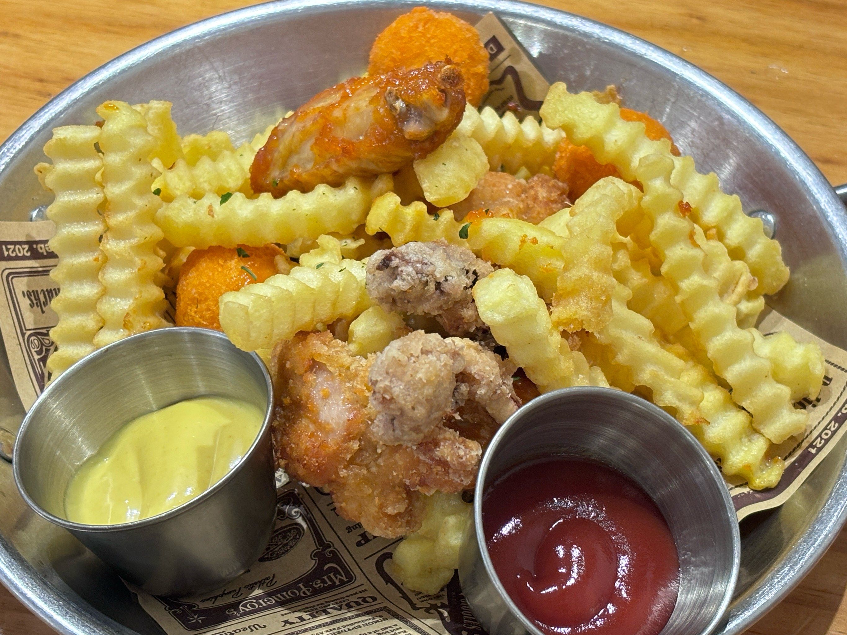 炸鸡薯条拼盘享不停