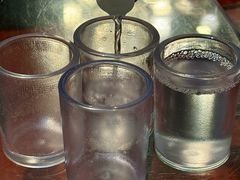 -鸿亨泰杂鱼馆(港馨家园店)