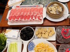 -楼外楼肥羊木炭火锅居(乐群街店)