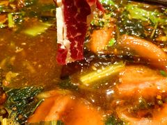 昆明寻甸酸菜牛肉火锅-云边嬢嬢·云南野料现摏火锅