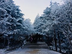 -峨嵋山金顶
