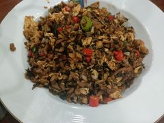 -湖南人家湘菜馆(镇江路店)